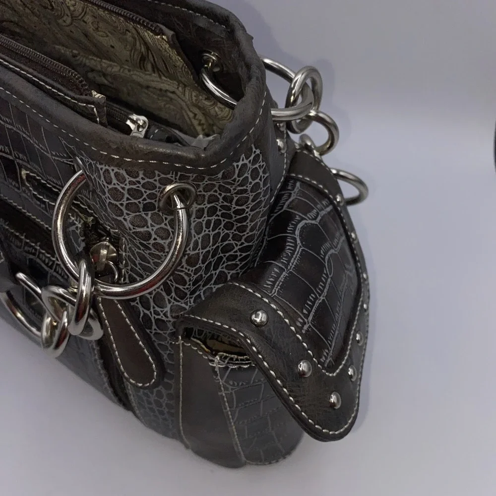 Blazin Roxx Concealed Carry Purse Handbag Studded N7530827 Pockets Bling Western